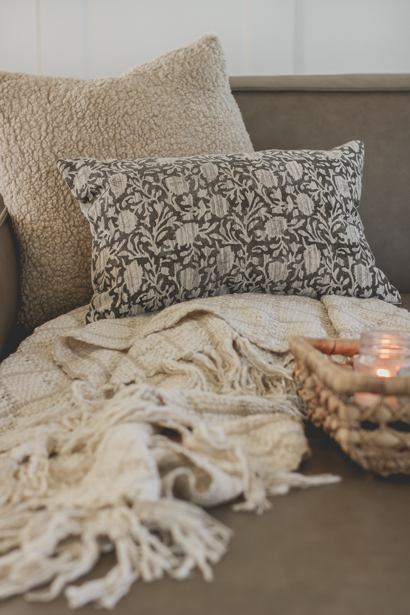 9 Beautiful Fall Pillows Selected Just for You! - Happy Happy Nester