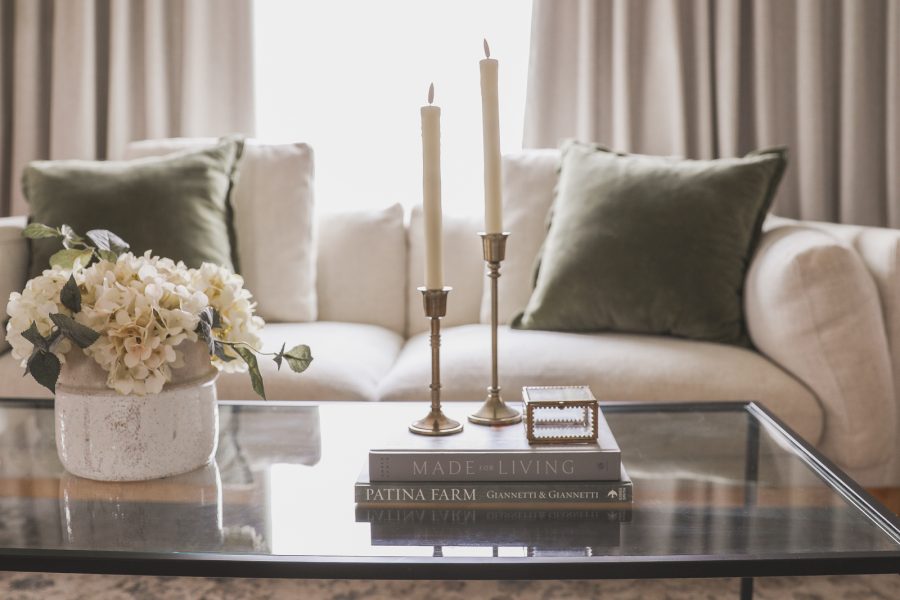 Candle light is such good way to create a cozy home, but when an open flame isn't the best option, try these flameless options from blogger and interior decorator Liz Fourez