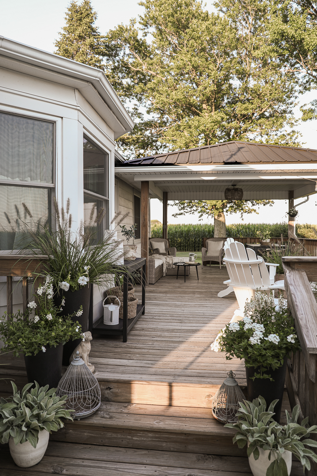 Ways to Create an Outdoor Space You'll Spend All Summer In