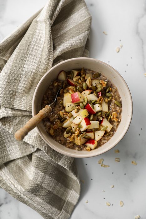 Cinnamon Apple Oatmeal Bowl