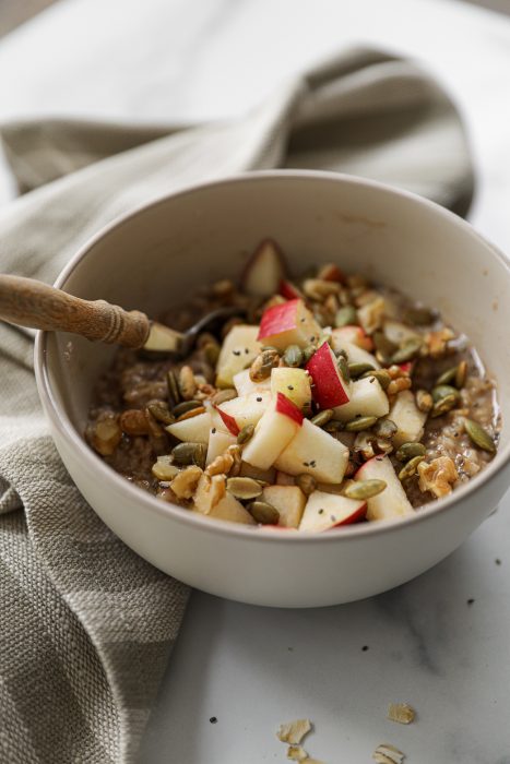 Cinnamon Apple Oatmeal Bowl